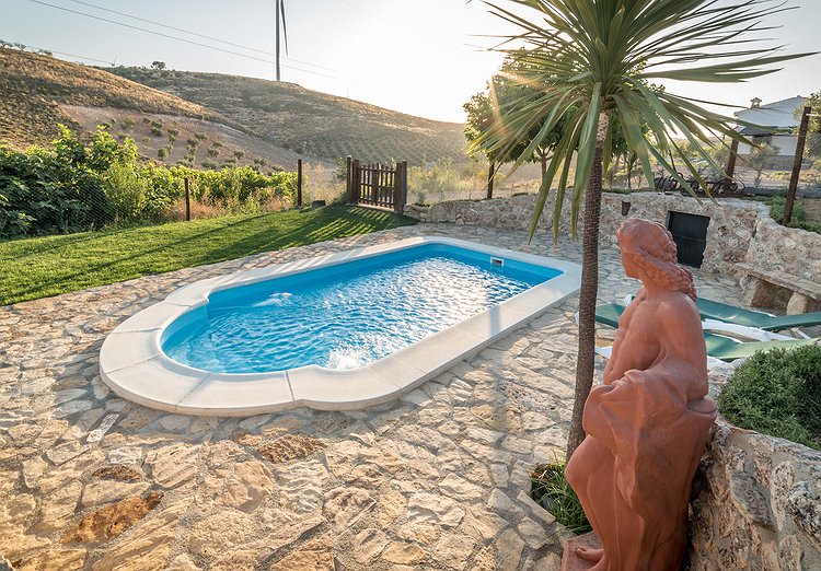 piscina - Los Miradores Alojamientos rurales Al Agia